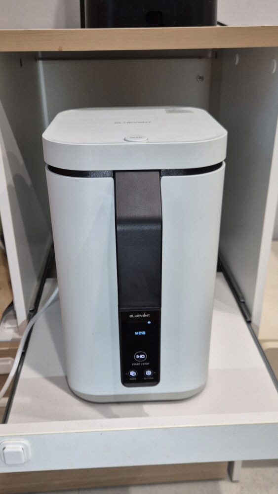 냄새 예민해서 음식물 처리기 샀어요 